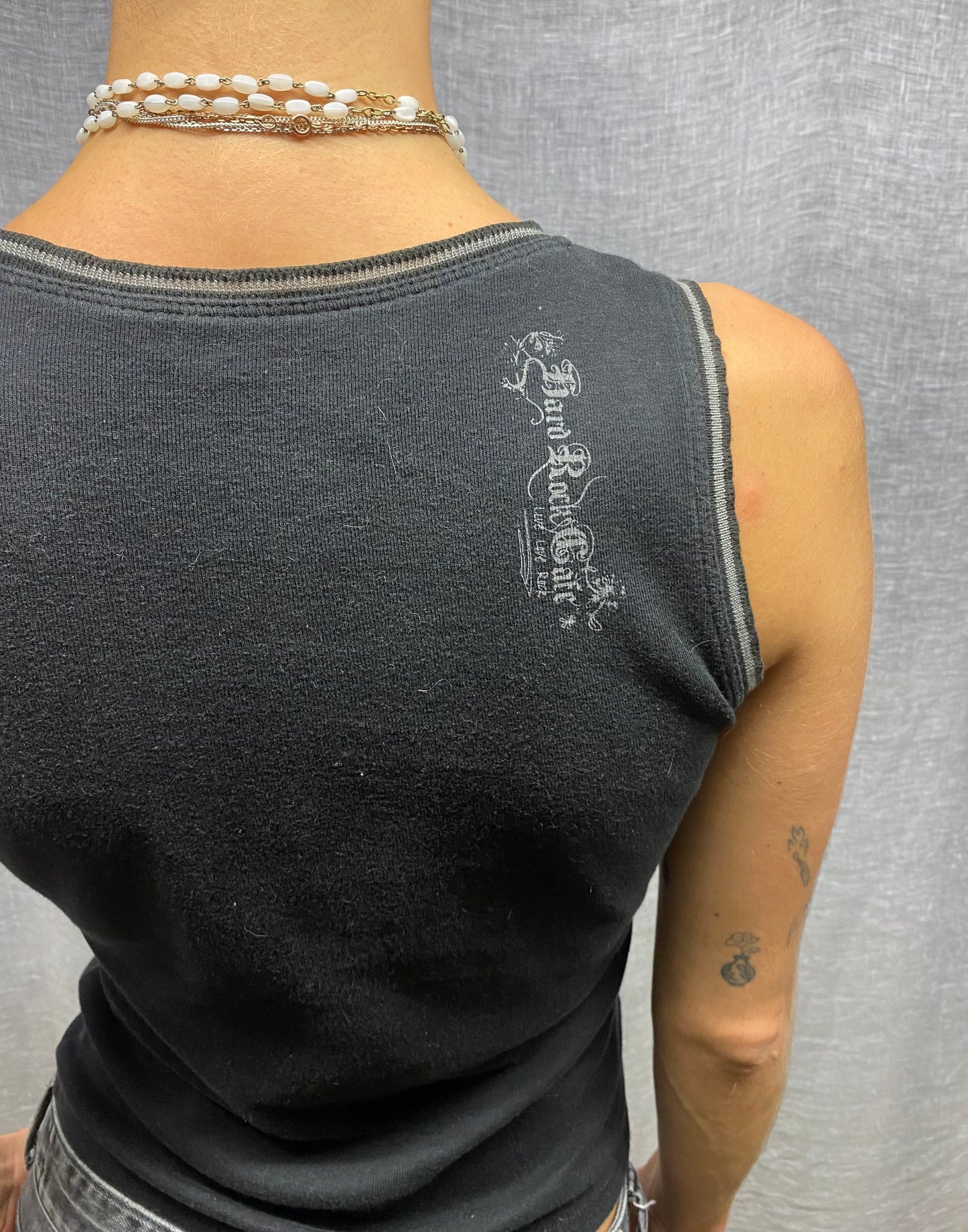 Hard Rock top