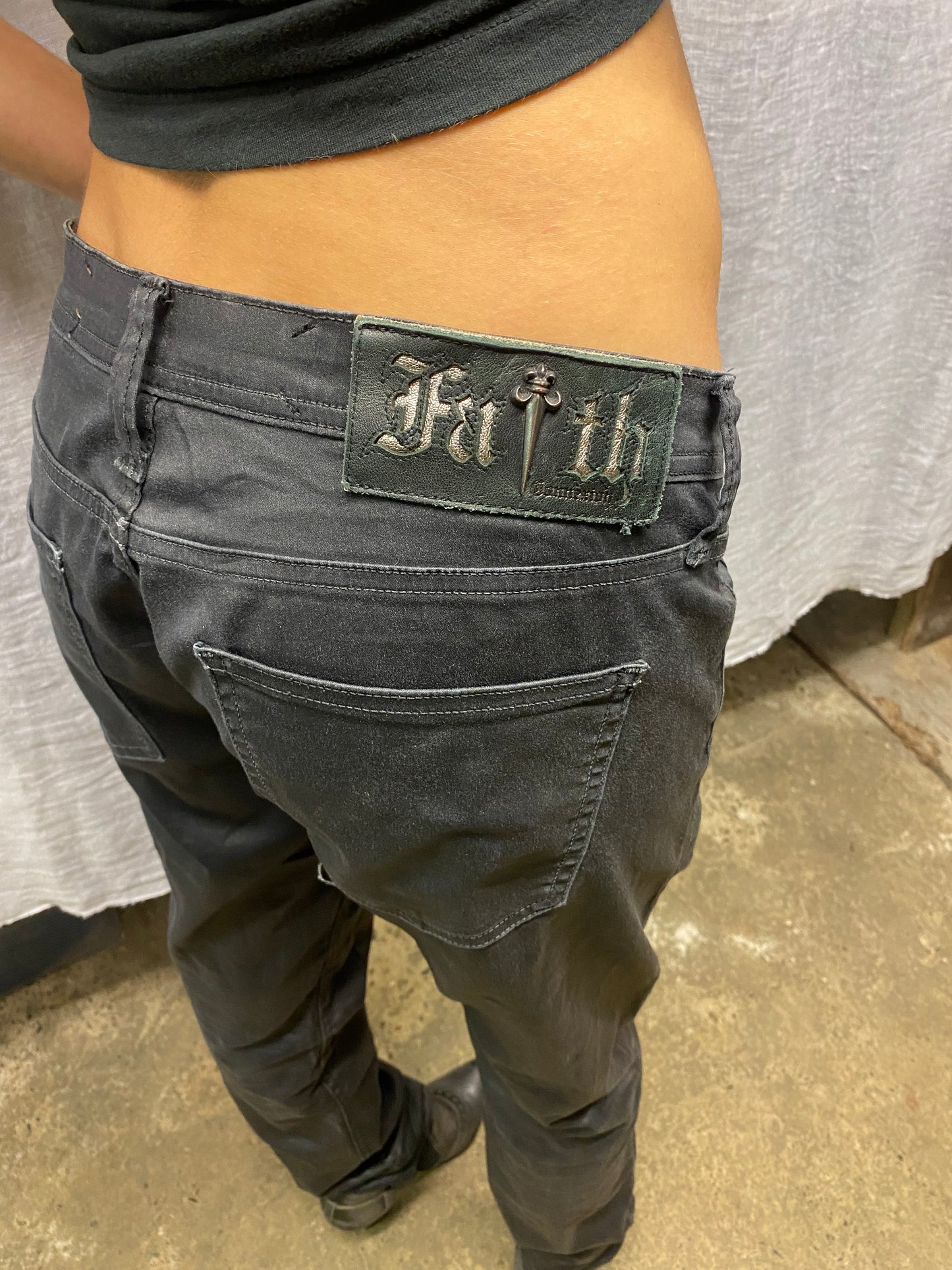 Faith black denim