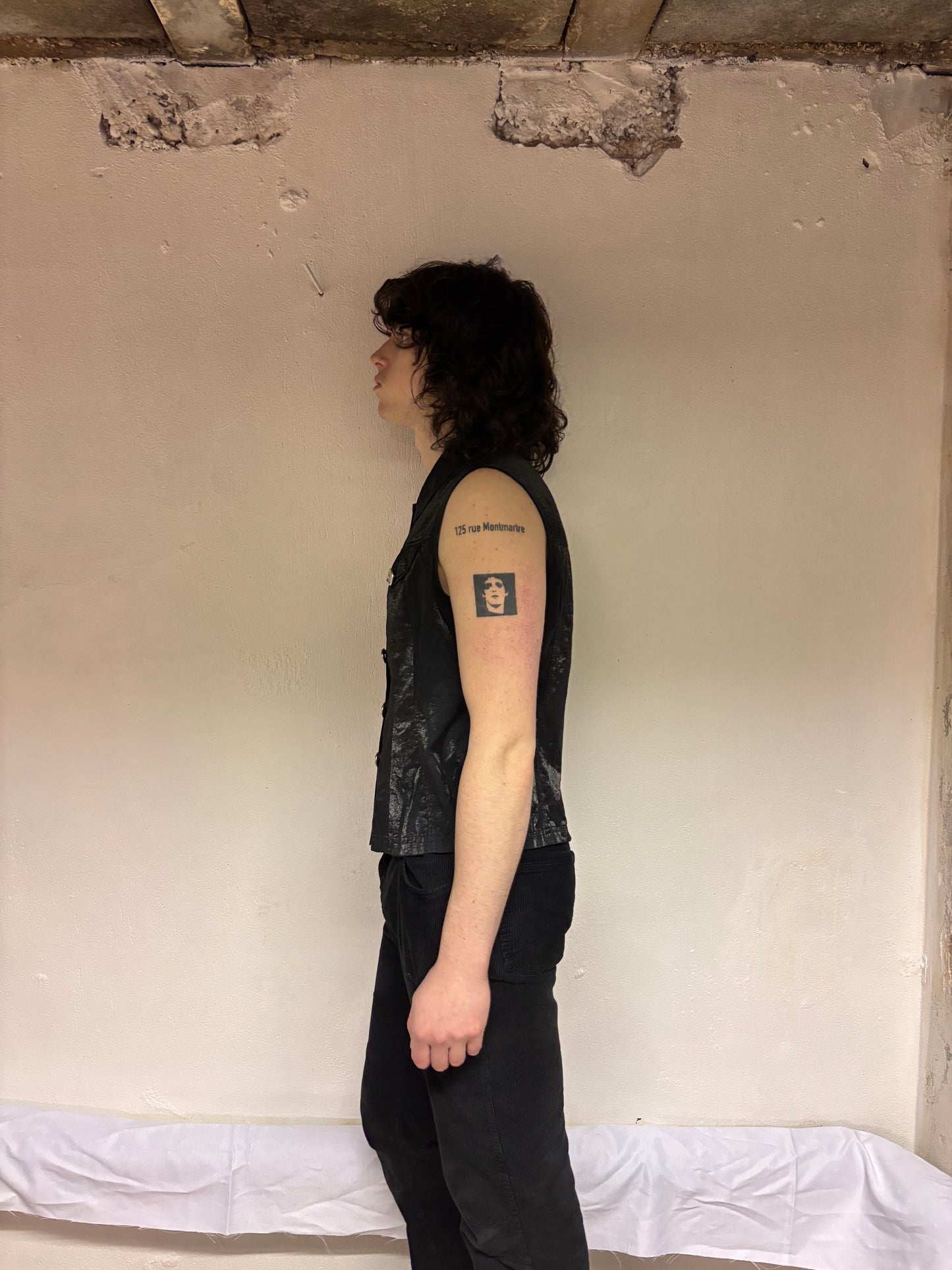 Black unisex shirt