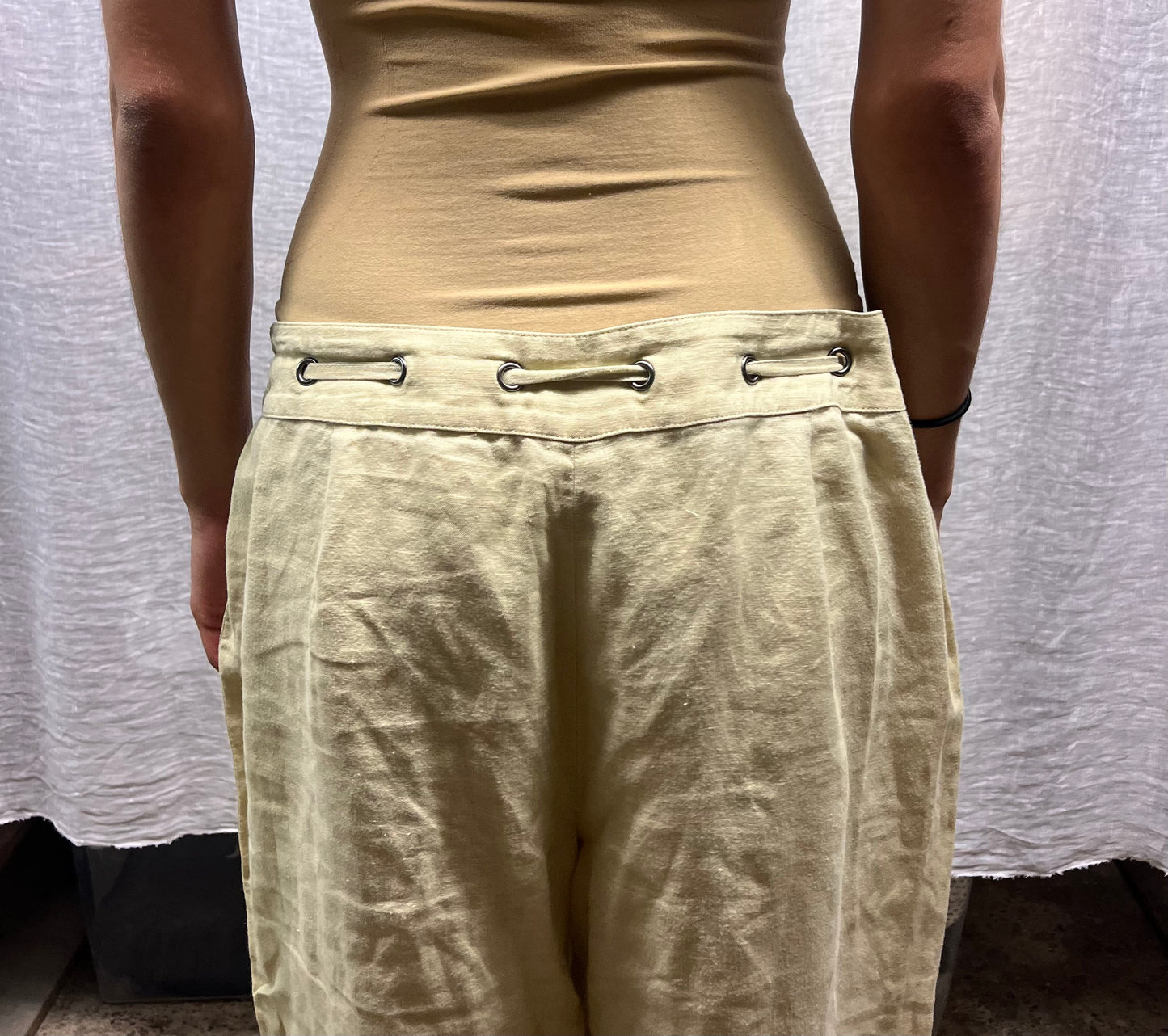 Beige baggy pant