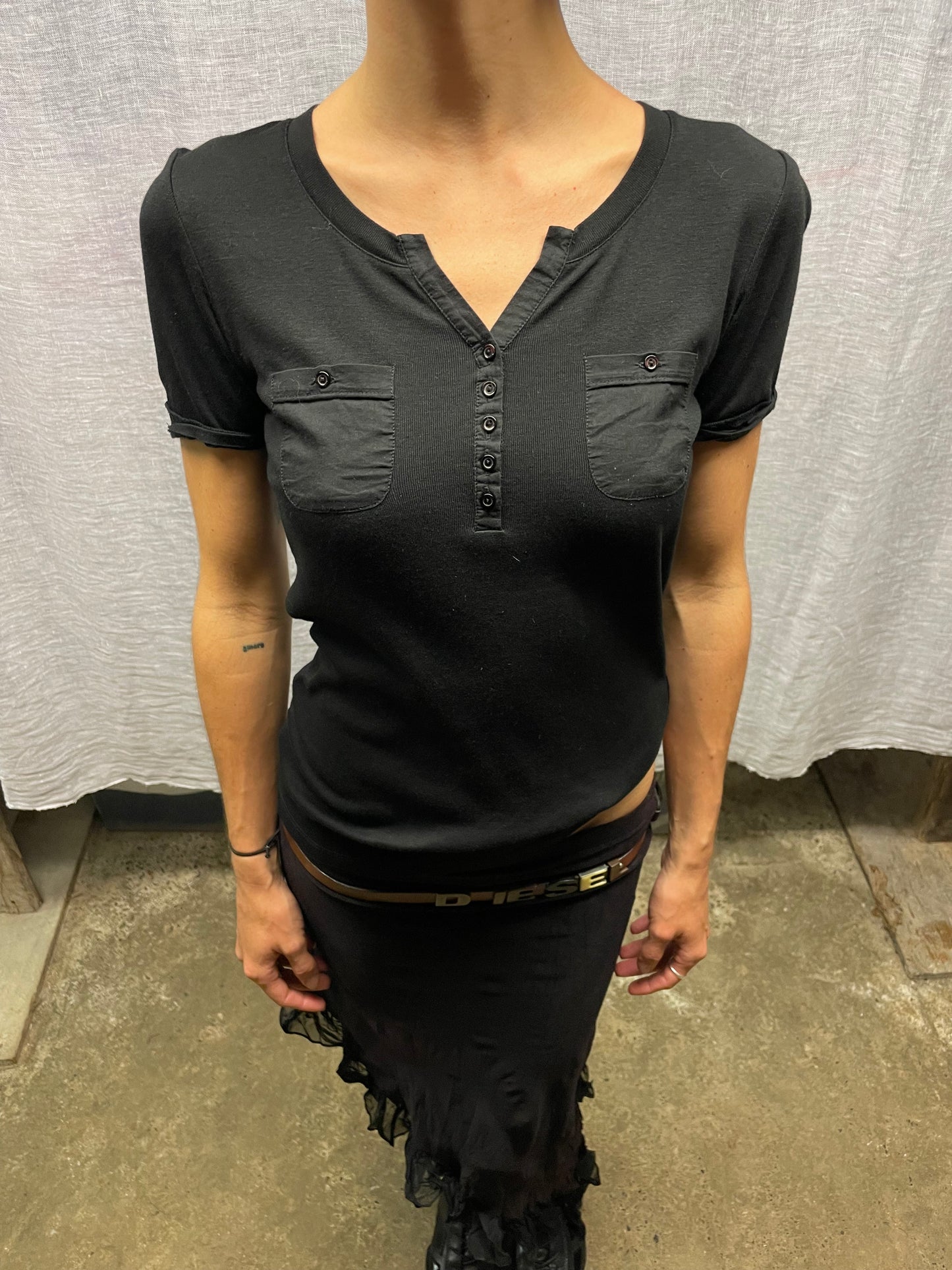 Black tee-shirt