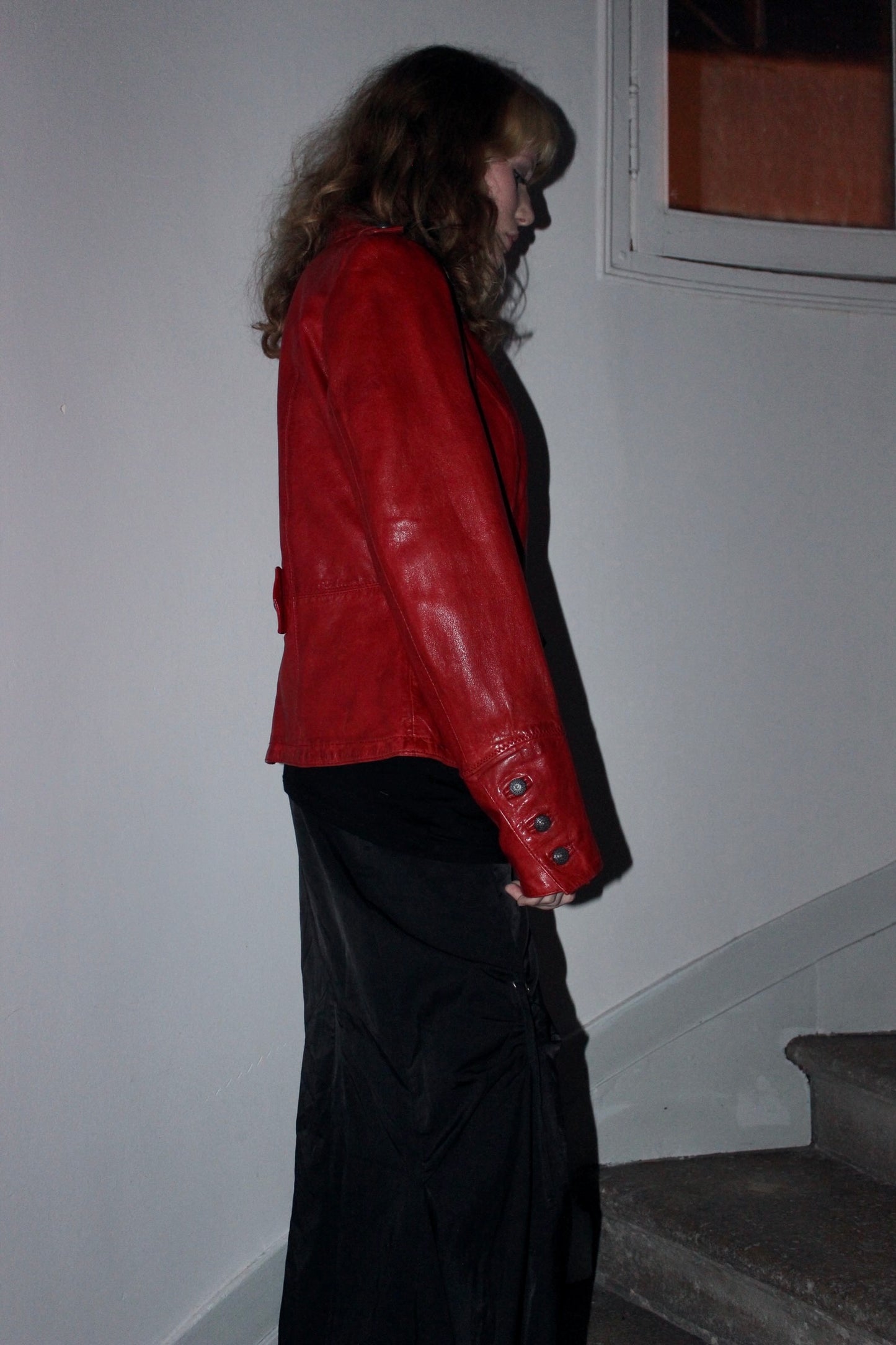 Veste en cuir rouge